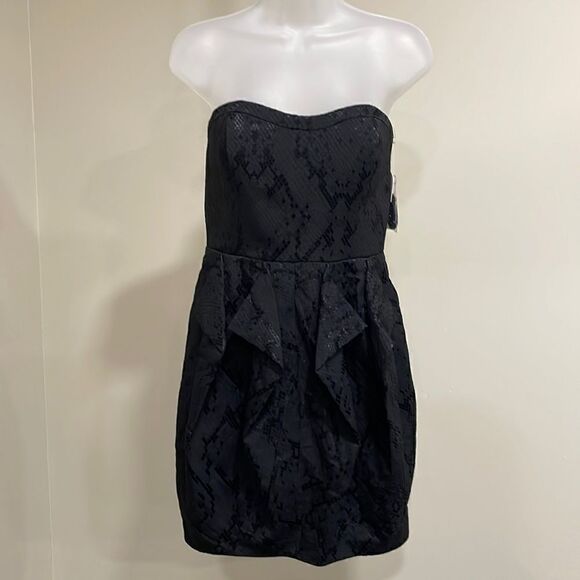 Jessica Simpson Dresses & Skirts - NWT Jessica Simpson Little Black Cocktail Dress. Size 8 M medium